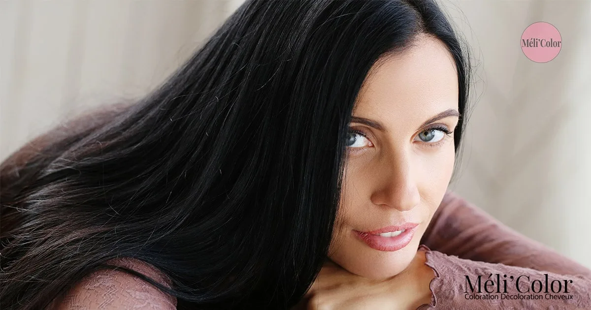 Le henné noir sur les cheveux blancs